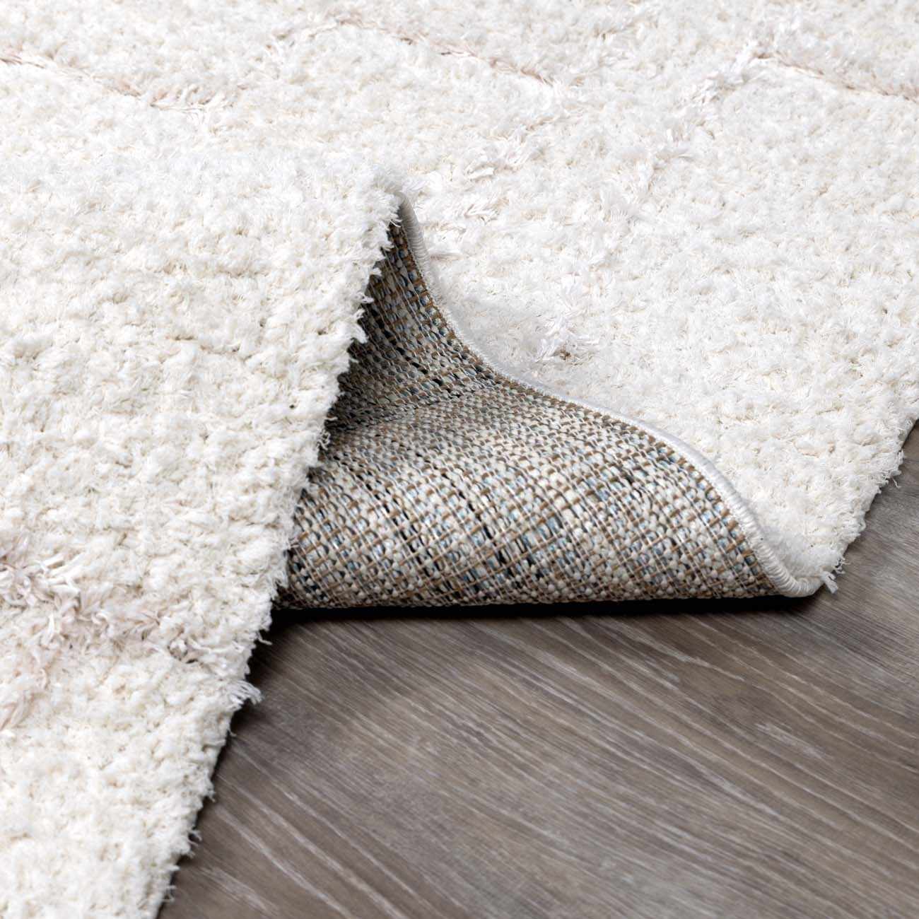 Andia Plush Grid Rug