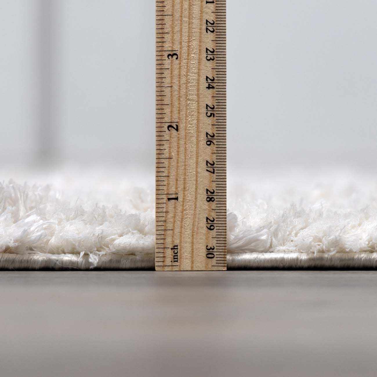 Andia Plush Grid Rug